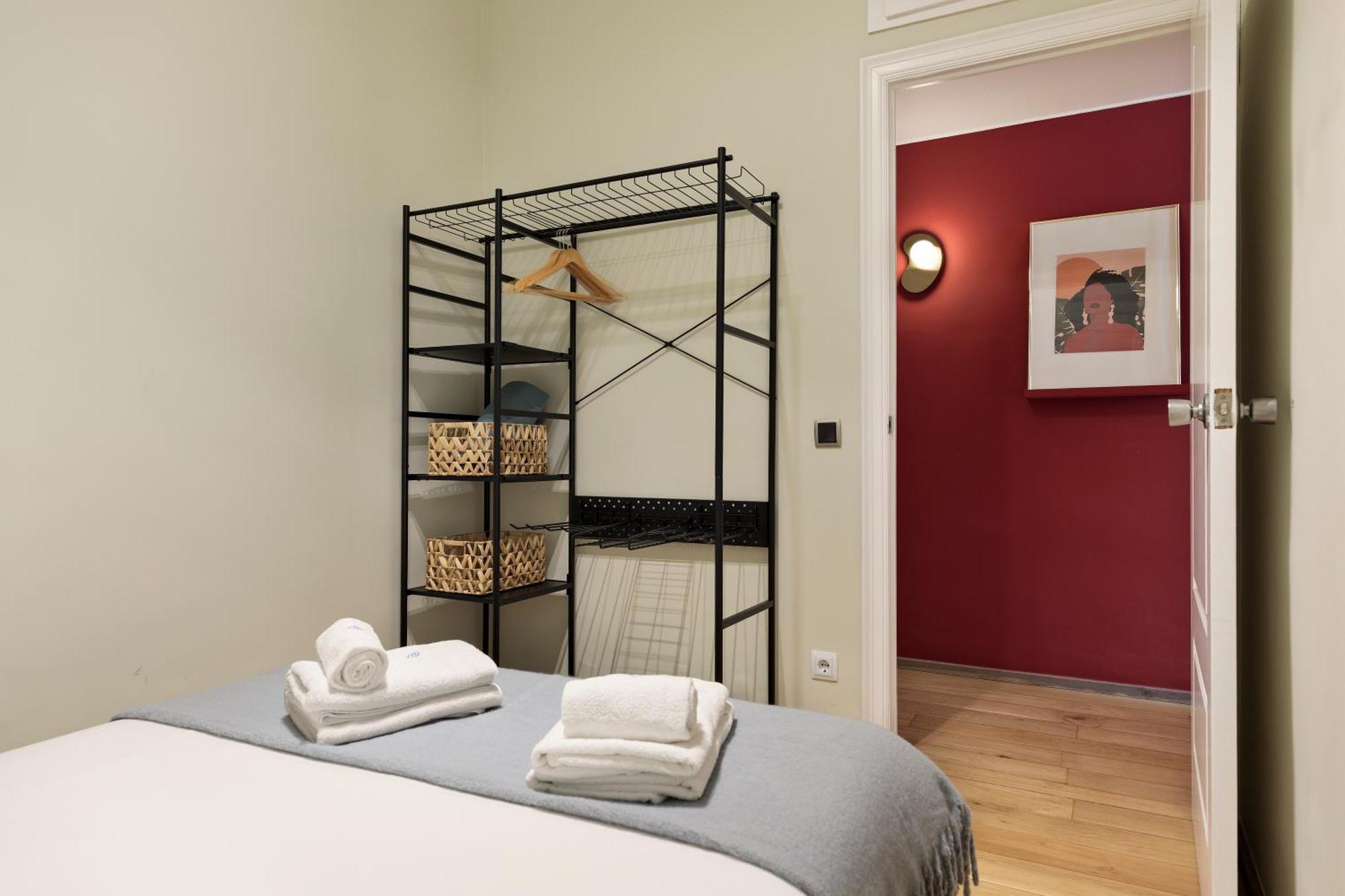 ברצלונה Enjoy Apartments Donna מראה חיצוני תמונה